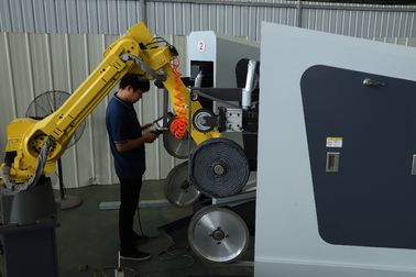 China Automatischer Edelstahl-Polierausrüstung für Automobilindustrie fournisseur